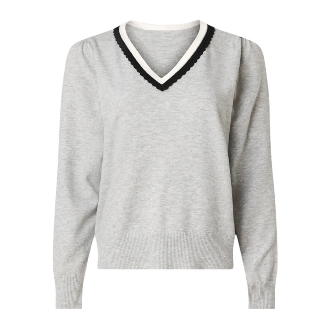 CeCe Deep V Contrast Trim Sweater, Size: S - Picture 2 of 12